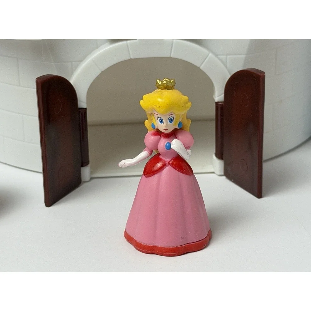 Super Mario Bros. With 3 Mario Figures With Princess Peach Castle Play Set